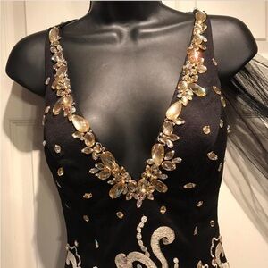 jovani black and gold mini dress